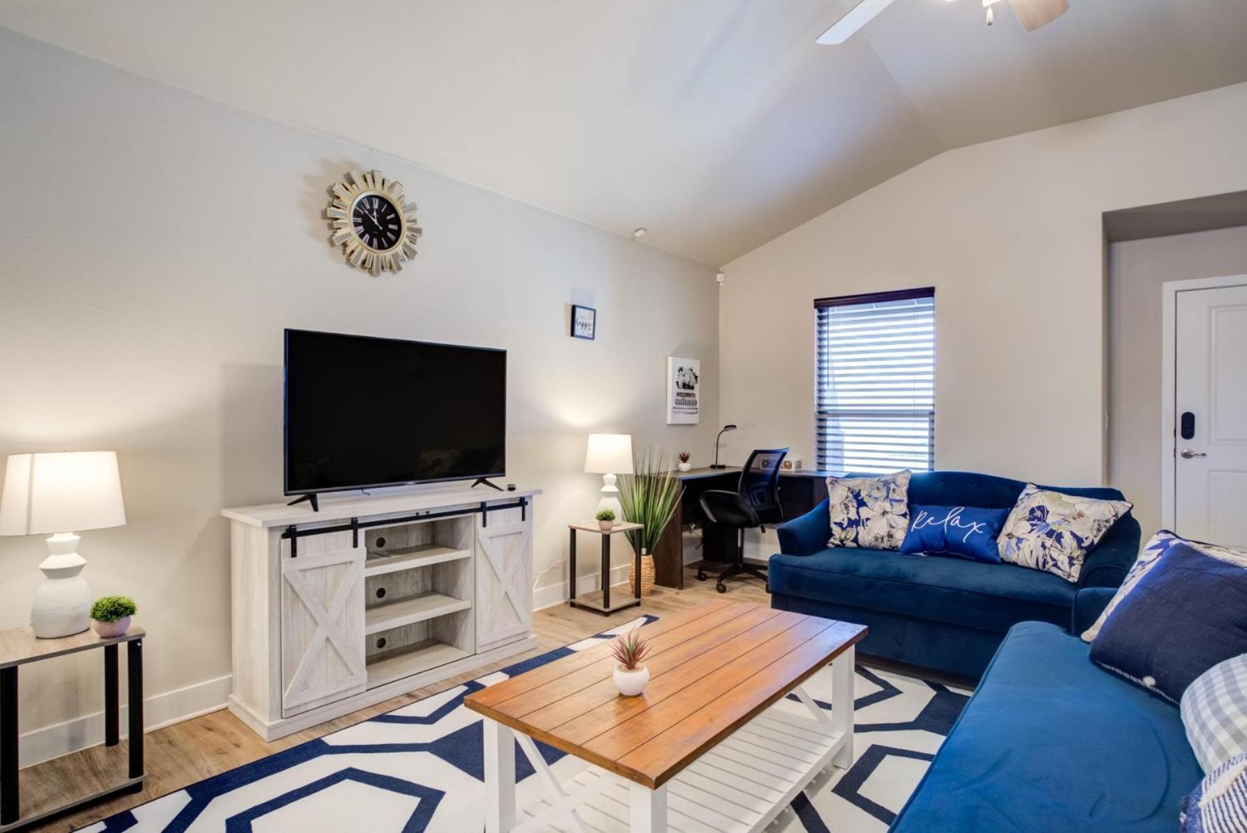 Milano Lodge - Cozy Retreat Lubbock Bagian luar foto