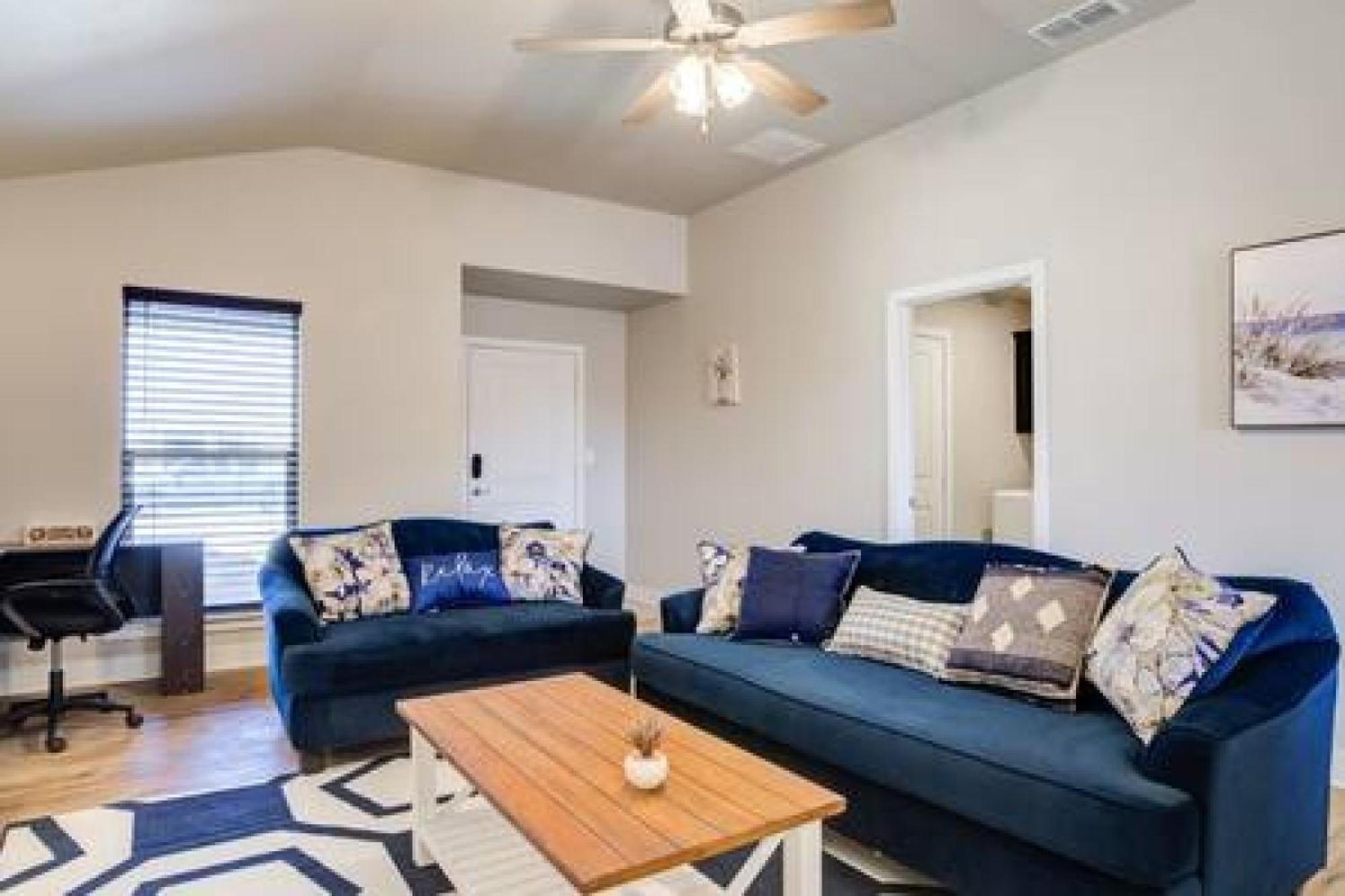 Milano Lodge - Cozy Retreat Lubbock Bagian luar foto